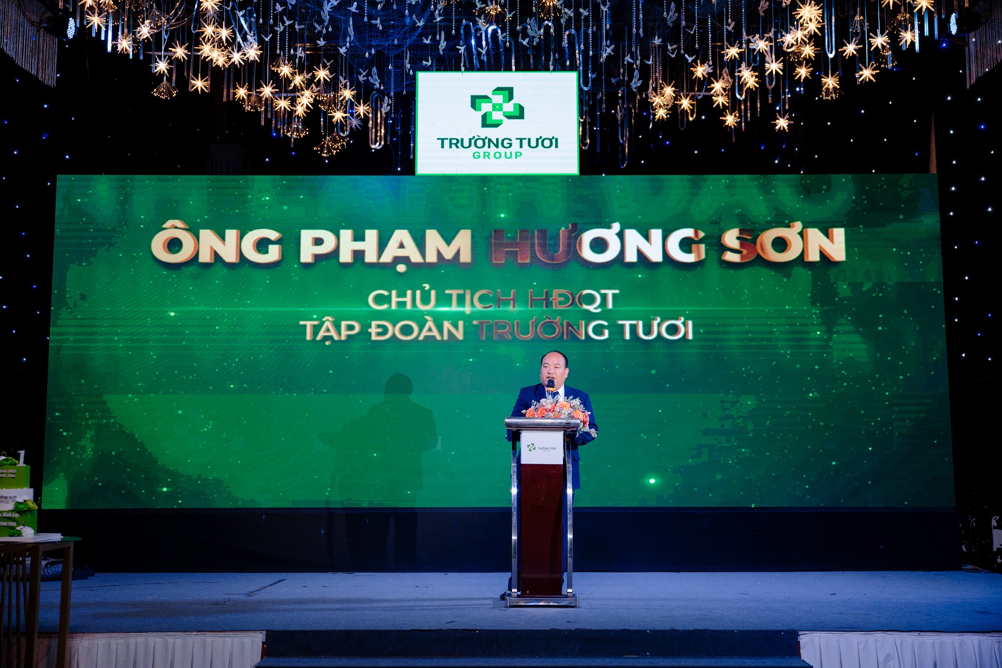 chu-tich-pham-huong-son